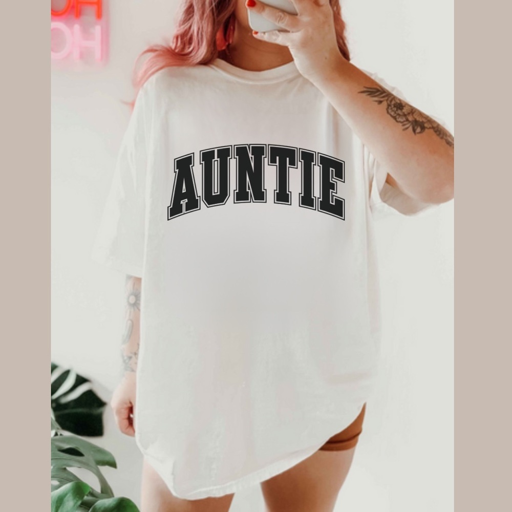 NEW Auntie T shirt, Aunt Shirt, Cute Aunt Gift, Auntie Era